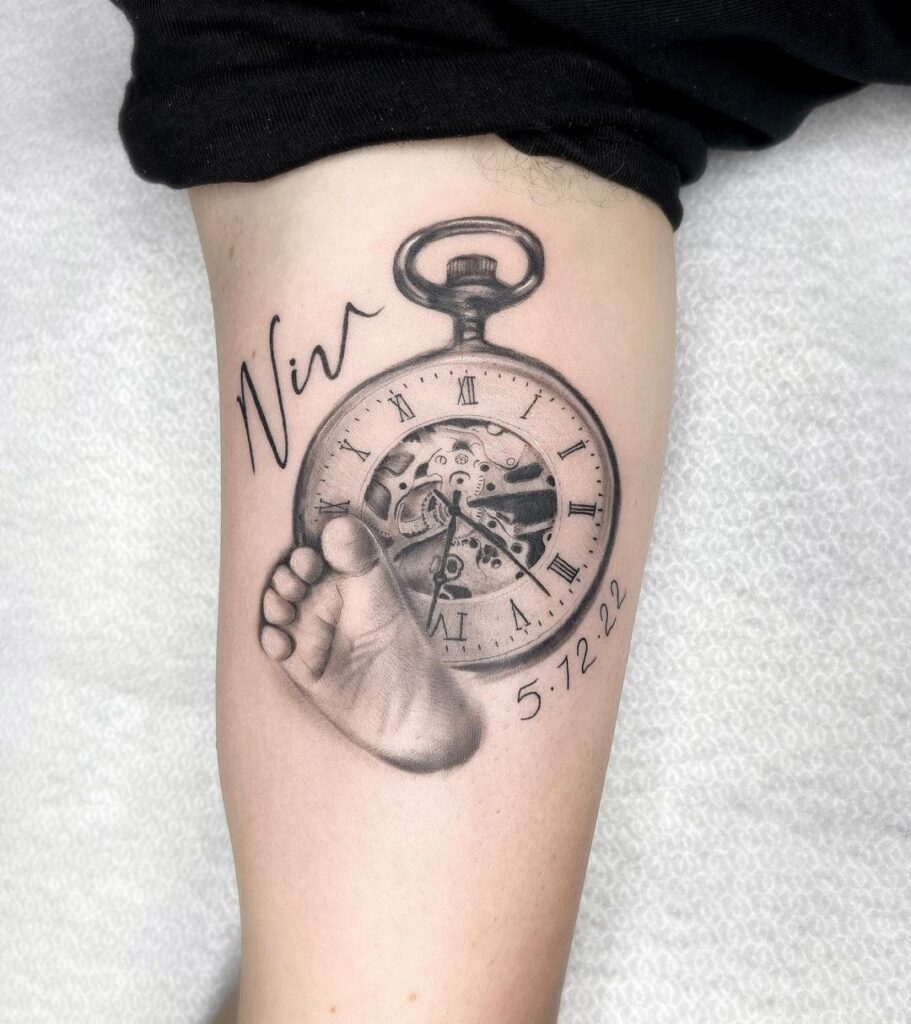 20 Birth Clock Tattoo Ideas To Celebrate That Special Bond