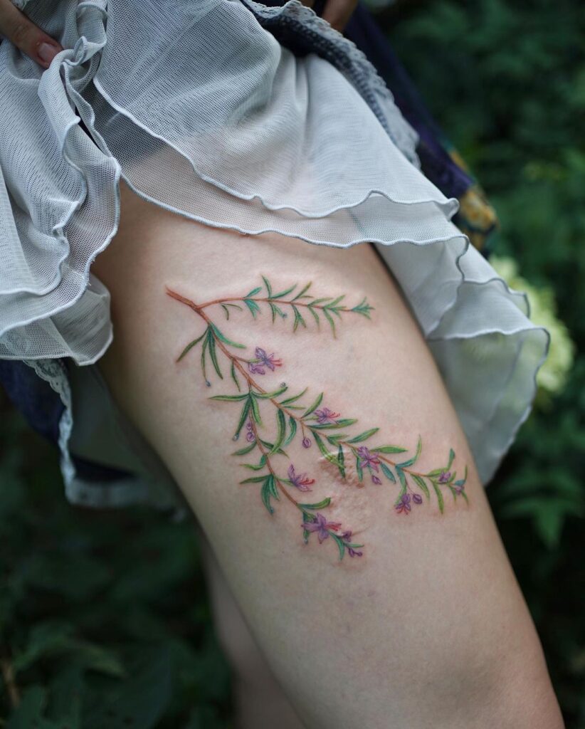20 tatuagens de alecrim que pode gravar na sua pele para sempre