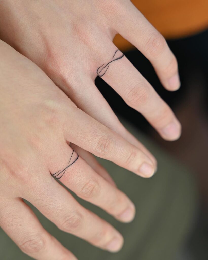 De la delicadeza a la audacia: 21 bonitos tatuajes para los dedos de las manos