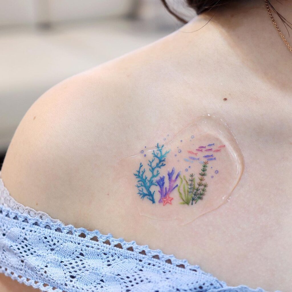 23 Immacolati tatuaggi di corallo per gli amanti delle profondità marine