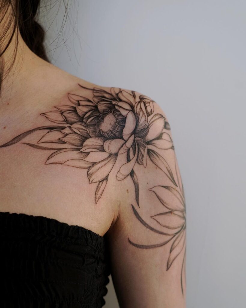 24 ideias de tatuagens no ombro para os corajosos e poderosos