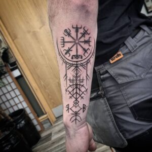 26 Compass Tattoo Ideas For The Traveler Within You