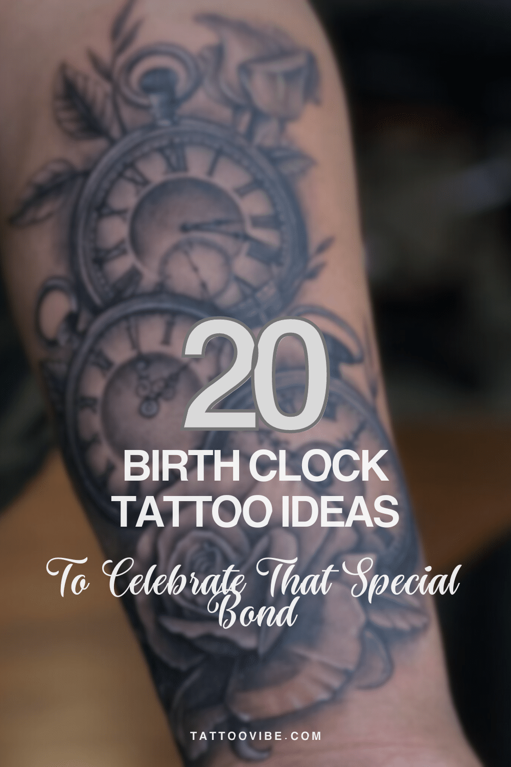 20 idee di tatuaggio sull'orologio di nascita per celebrare un legame speciale