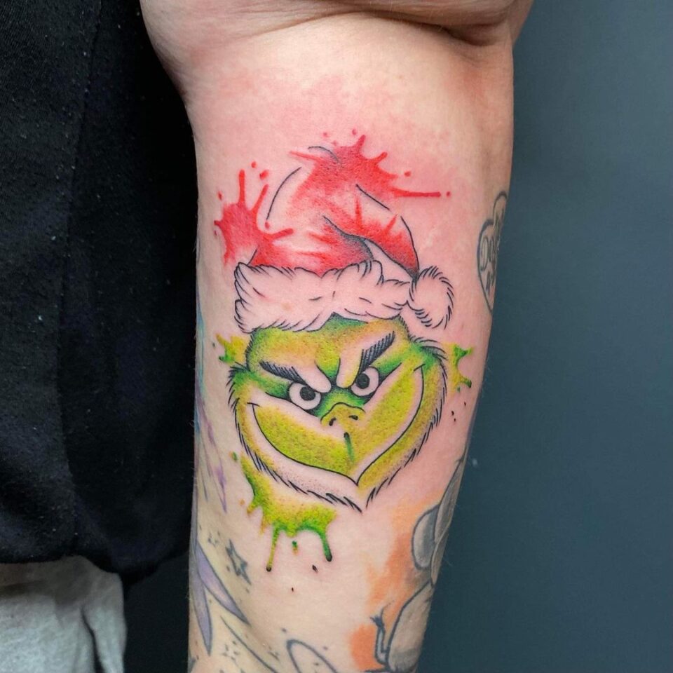 21 Best Grinch Tattoo Ideas To Get You In The Holiday Spirit