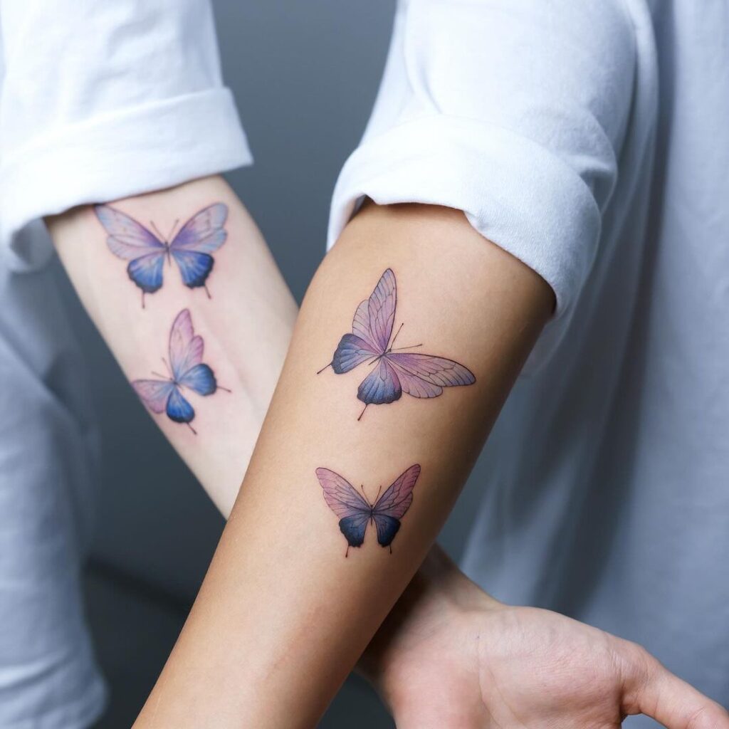 22 tatuaggi a farfalla sulle mani che vi daranno un "Ink-spo" senza fine