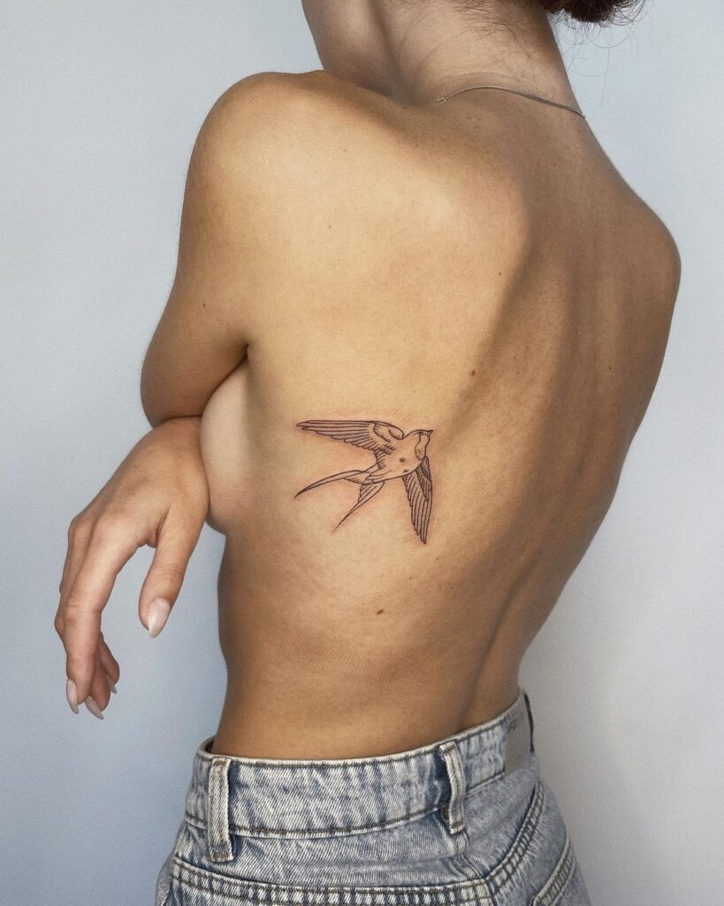 23 tatouages délicats pour le dos, des points délicats aux motifs audacieux