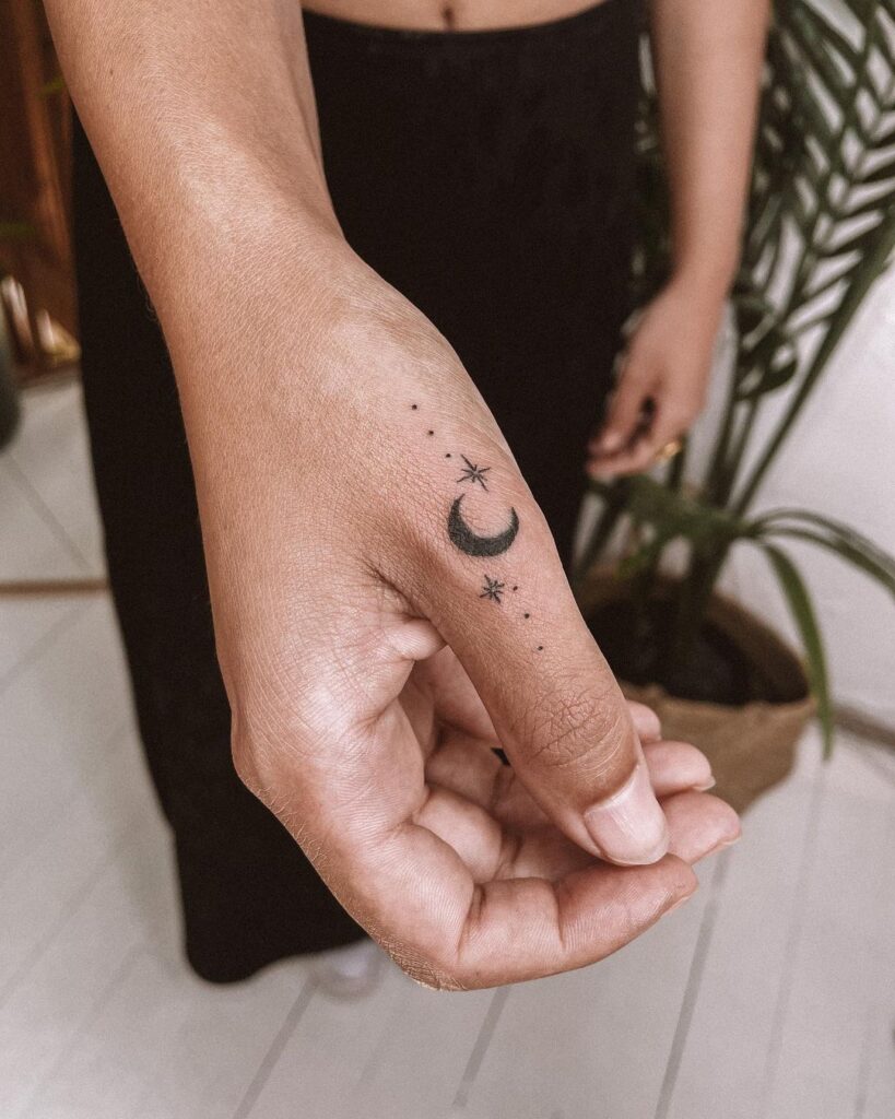 24 Tiny Hand Tattoos For The Modern Minimalist