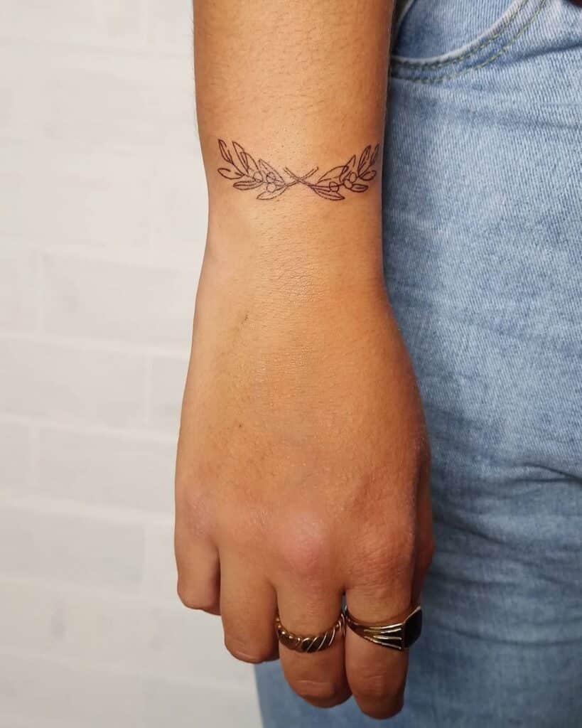 From Cute To Chic, 22 Small Meaningful Tattoos For Females