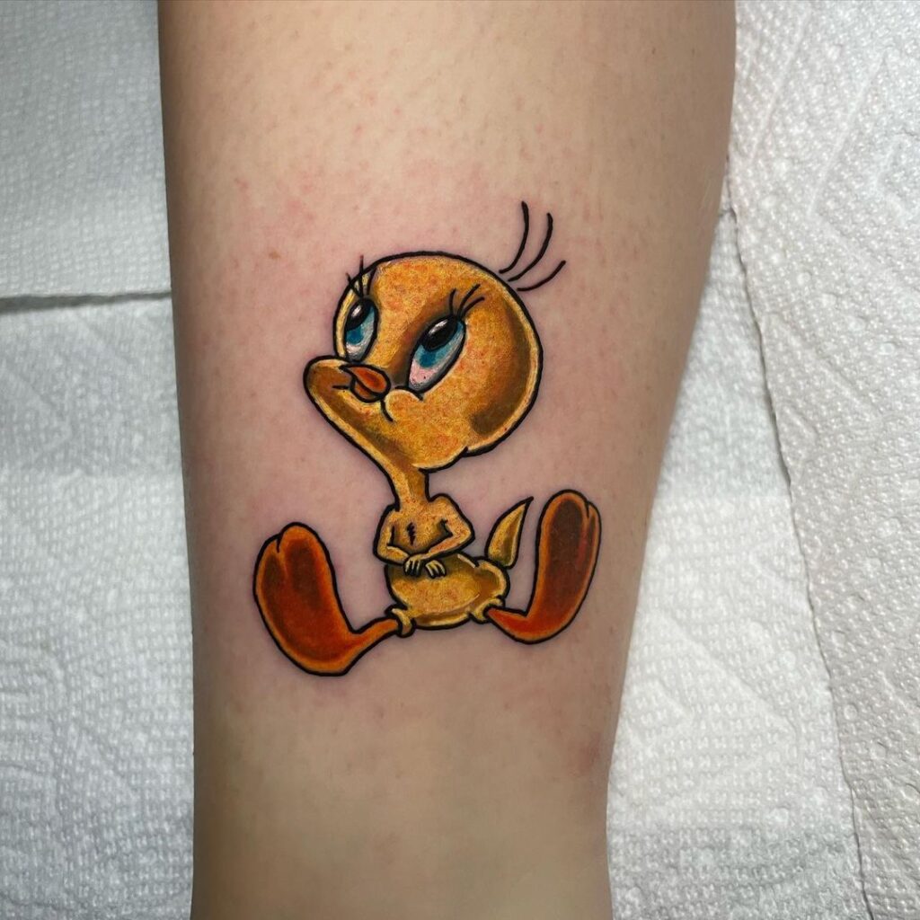 24 Tweety Bird Tattoo-Ideen zur Erinnerung an deine Kindheit
