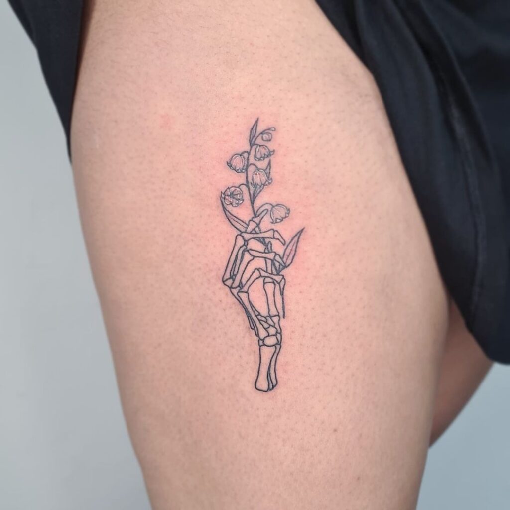 23 Ideias de tatuagem de mão de esqueleto para se conectar com a vida após a morte