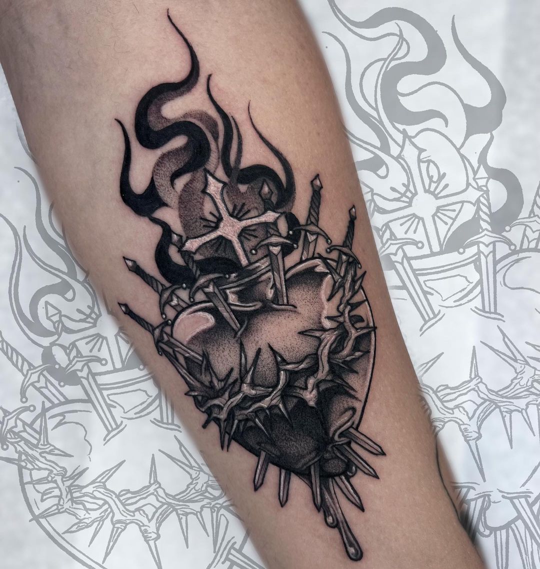 27 Sacred Heart Tattoos To Symbolize Your Devotion