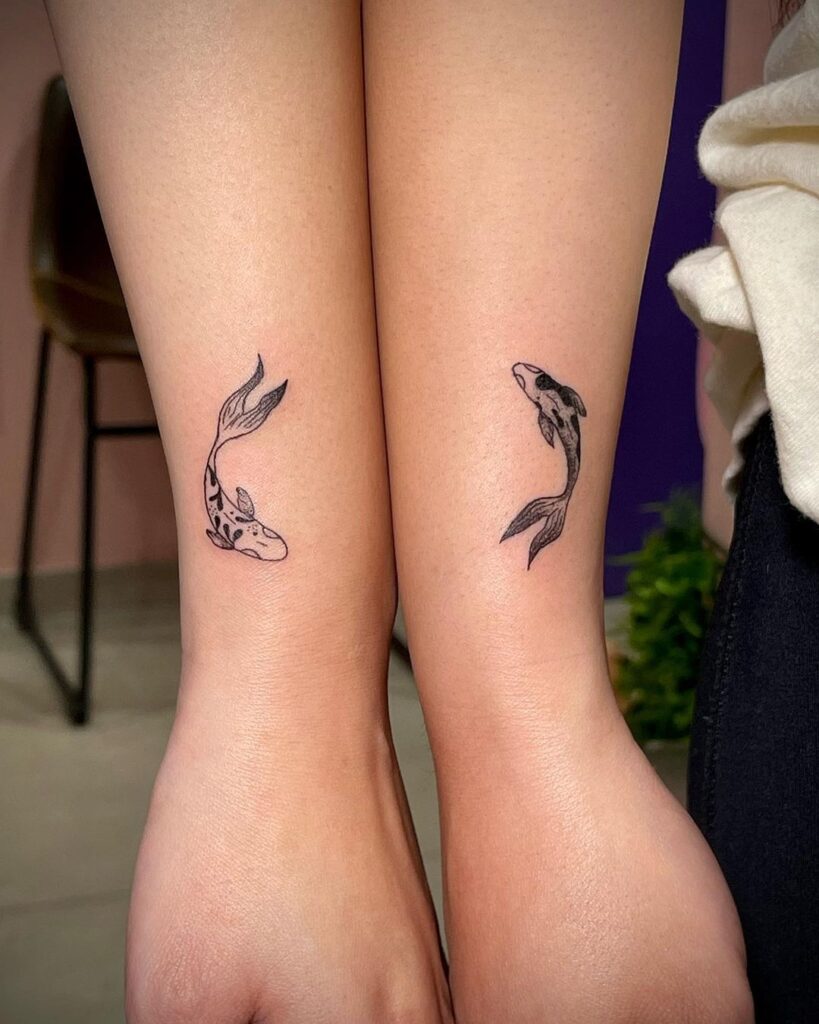 26 Magnificent Matching Tattoos To Say "I Love You" In Ink