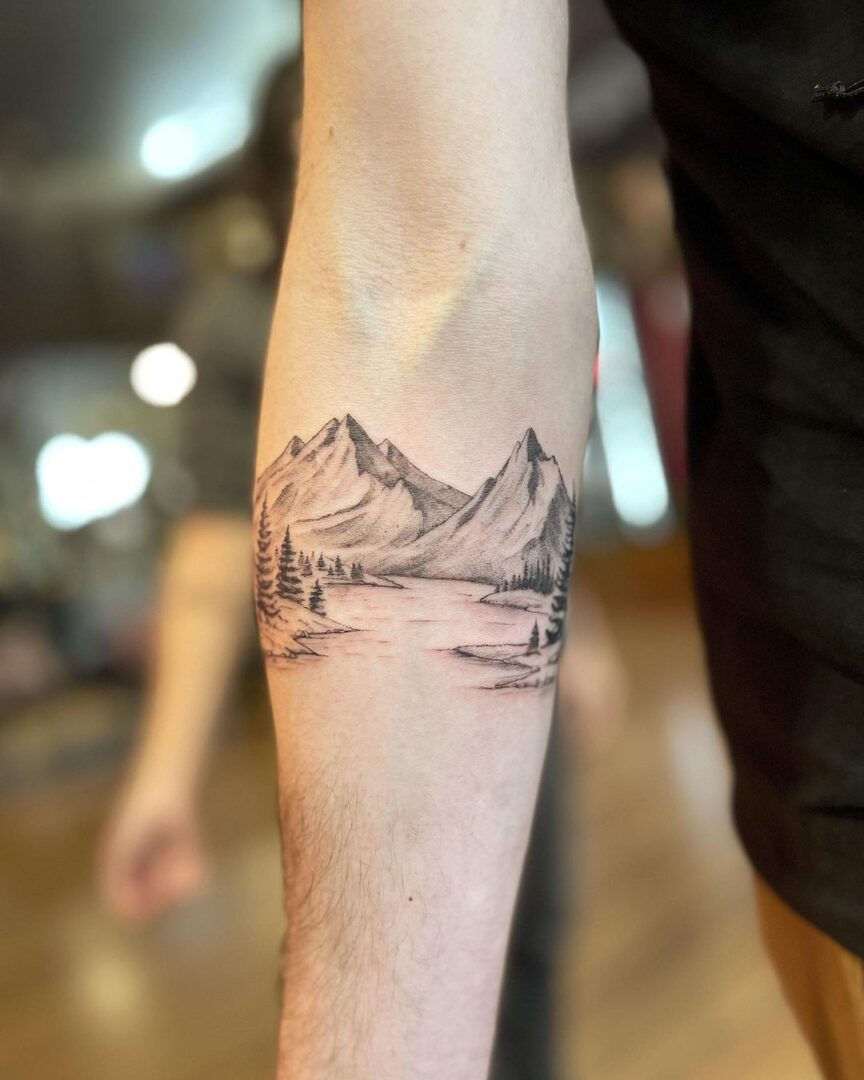 20 Mountain Tattoo Ideas That Prove The Power Of Simplicity