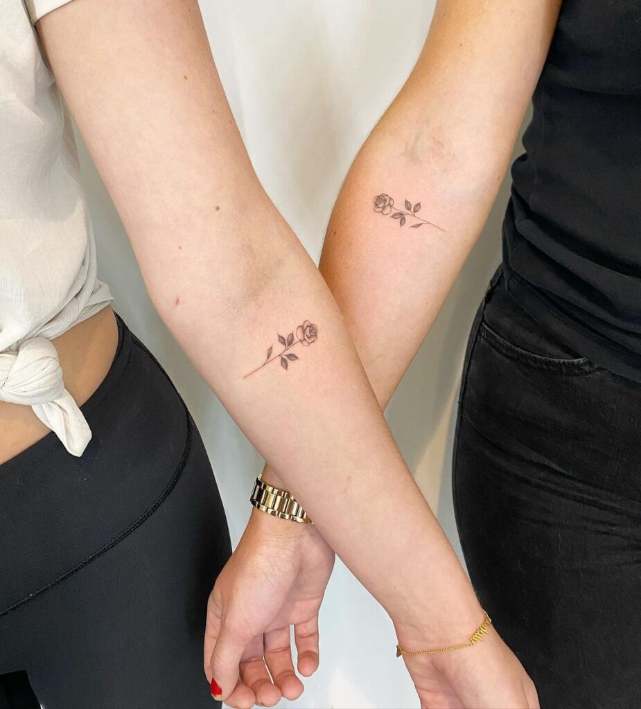 24 atrevidos tatuajes de mejores amigos que combinan a la perfección con tu "Ride-Or-Die".