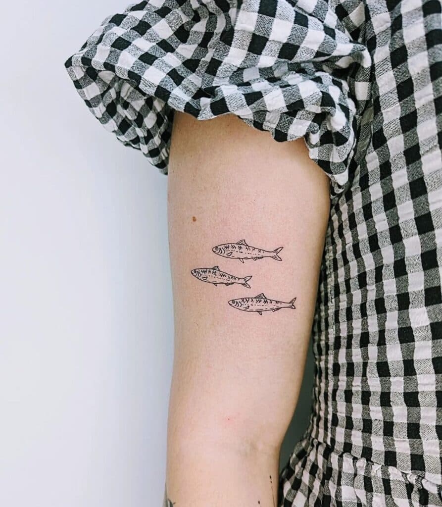 22 inspirierende Ozean-Tattoo-Ideen für Sie, um jetzt einzutauchen