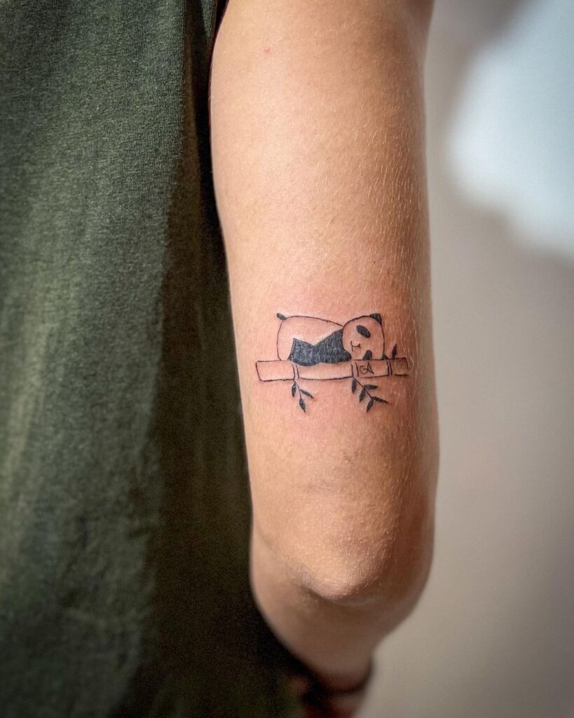 25 précieux tatouages de panda presque trop mignons