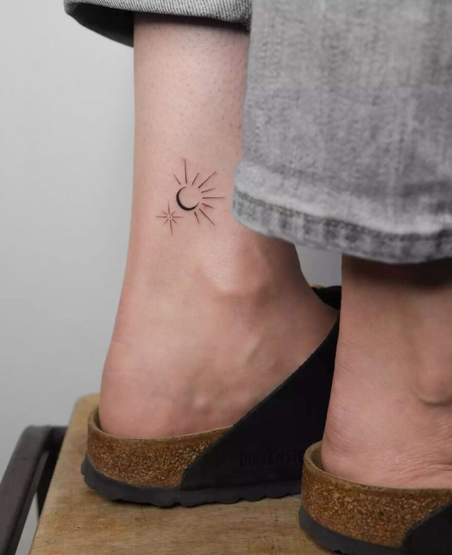 24 Small Ankle Tattoos That Make The Biggest Statement
