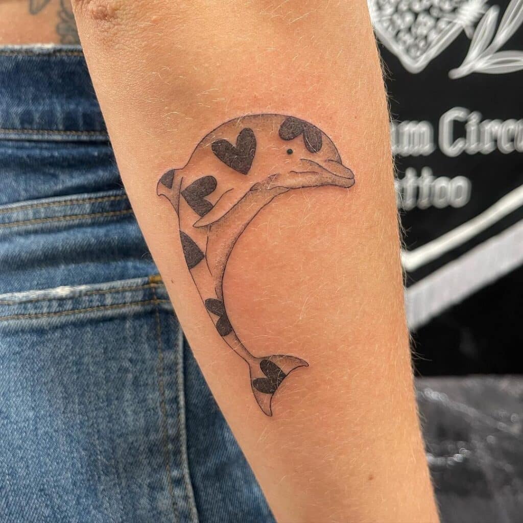 20 Ideias para tatuagens de golfinhos Brincalhão como este animal