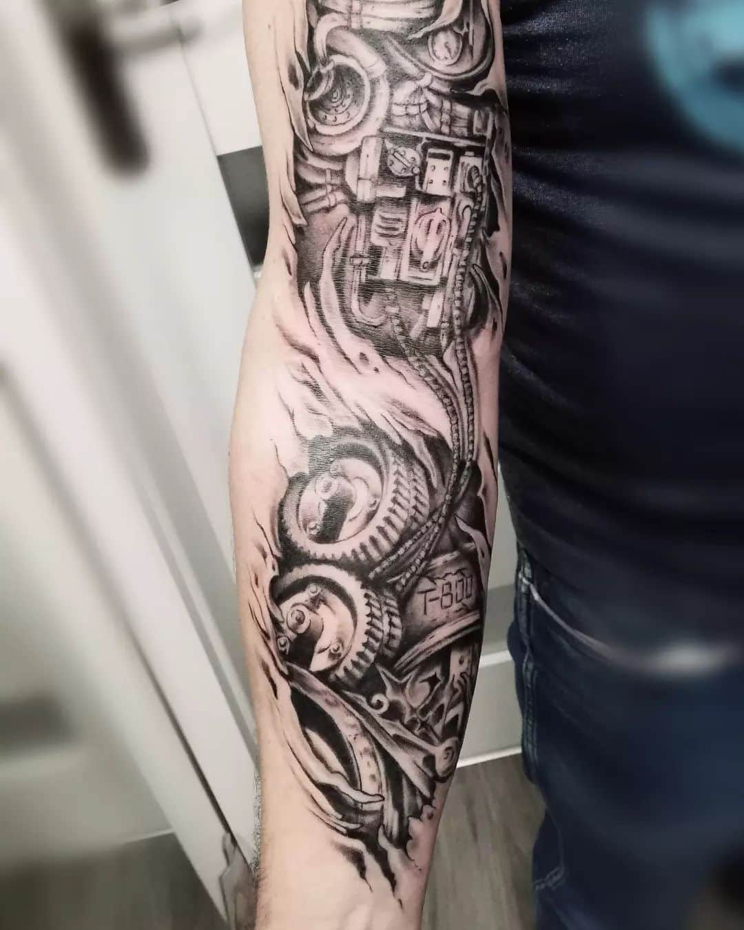 22 Biomechanical Tattoo Designs For The Alien Inside Of You
