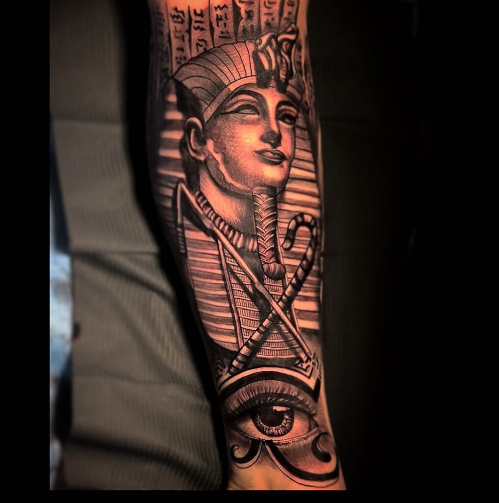 24 ideias de tatuagens egípcias para adornar o seu corpo para sempre