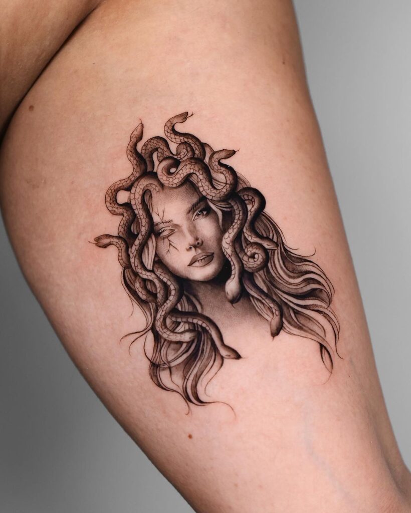 26 diseños de tatuajes de Medusa que gritan empoderamiento femenino