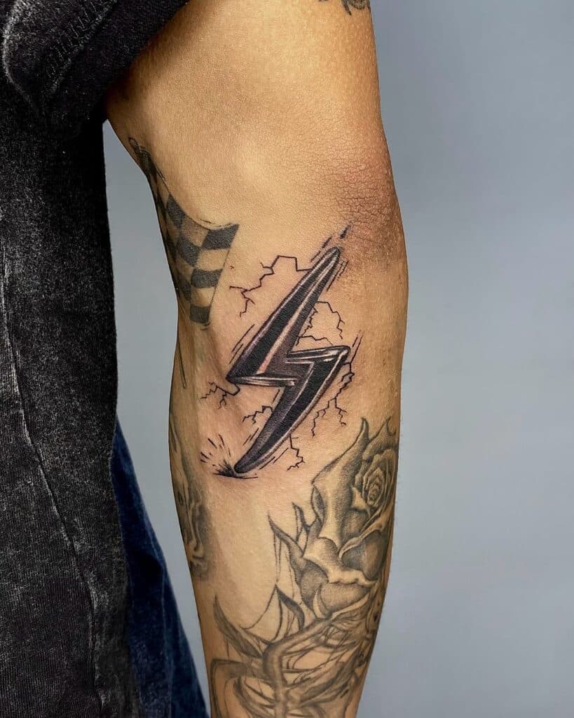 21 Lightning Tattoo Ideas For A Striking Ink