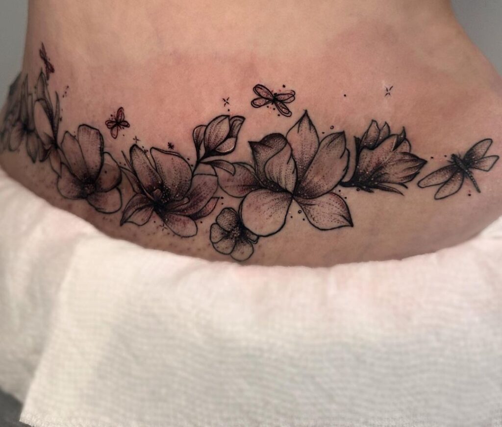 20 Brilliant Tummy Tuck Tattoos To Boost Your Confidence