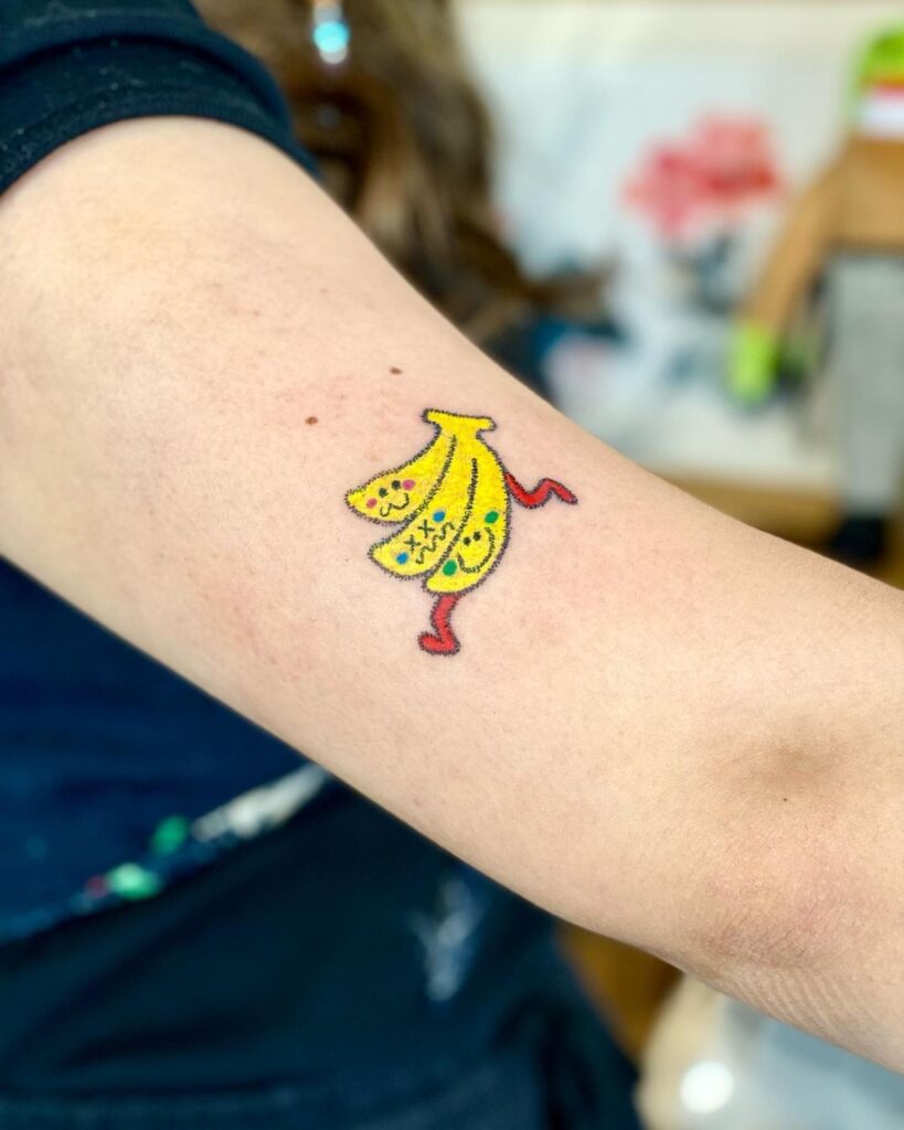 23 impareggiabili tatuaggi di banane che vi faranno "sbucciare" per bene