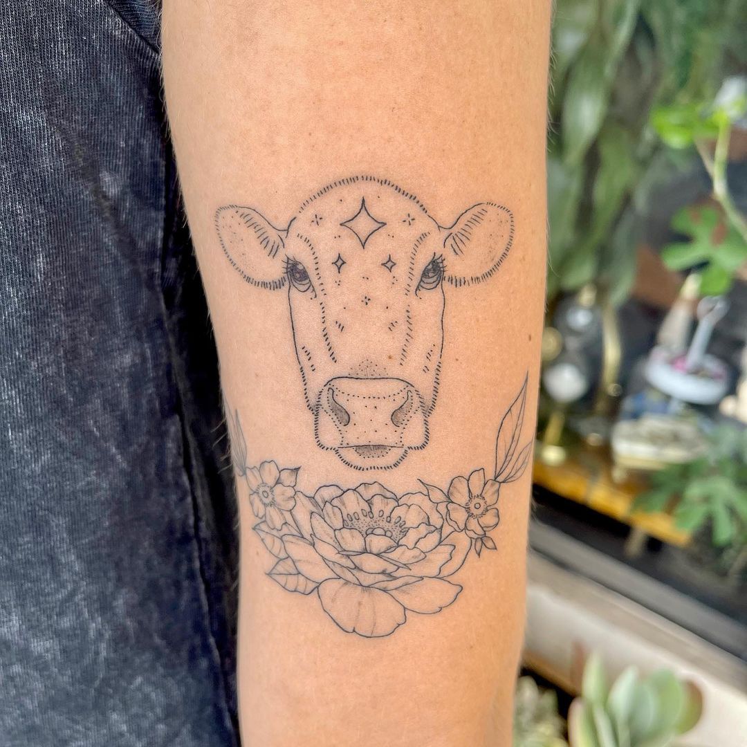 21 Incredible Cow Tattoos That'll Make You Spit Up Your Milk