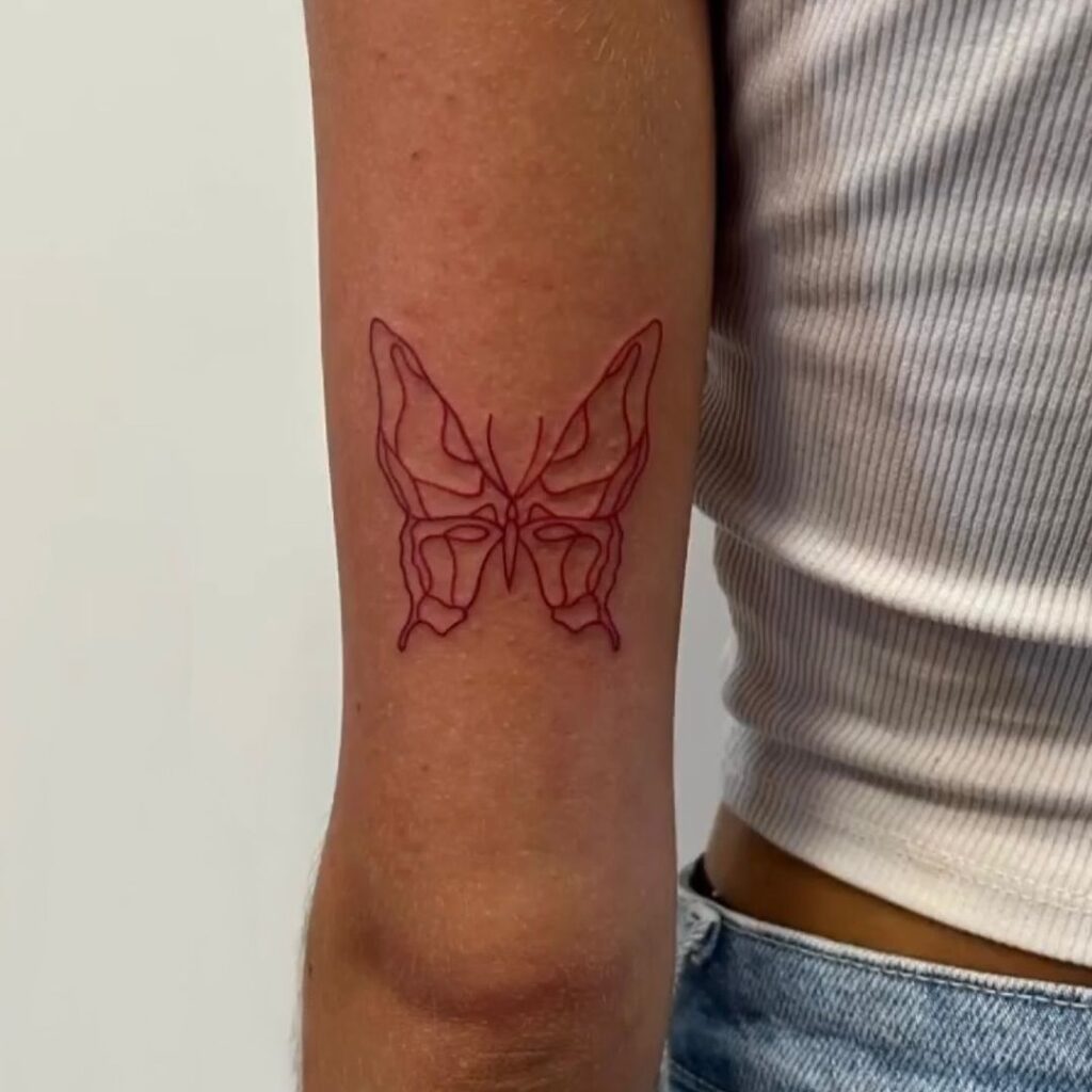 Significados da tatuagem de borboleta vermelha e 25 desenhos de tirar o fôlego
