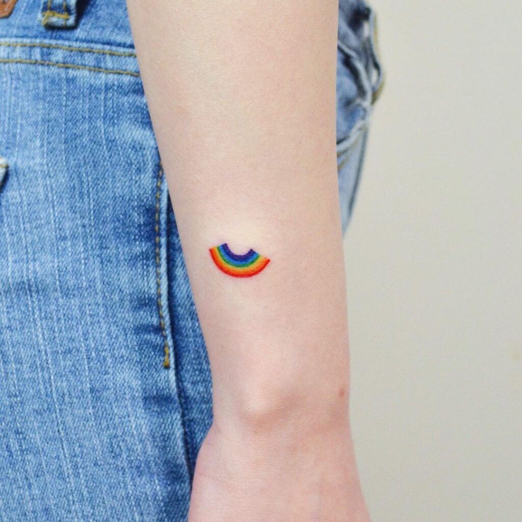 23 ideias de tatuagens de arco-íris radiantes que o vão deixar impressionado