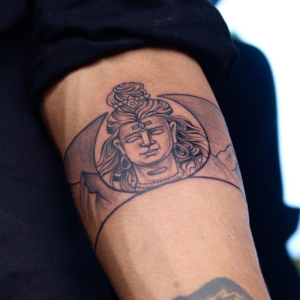 20 potenti tatuaggi di Shiva che vi proteggeranno dal male