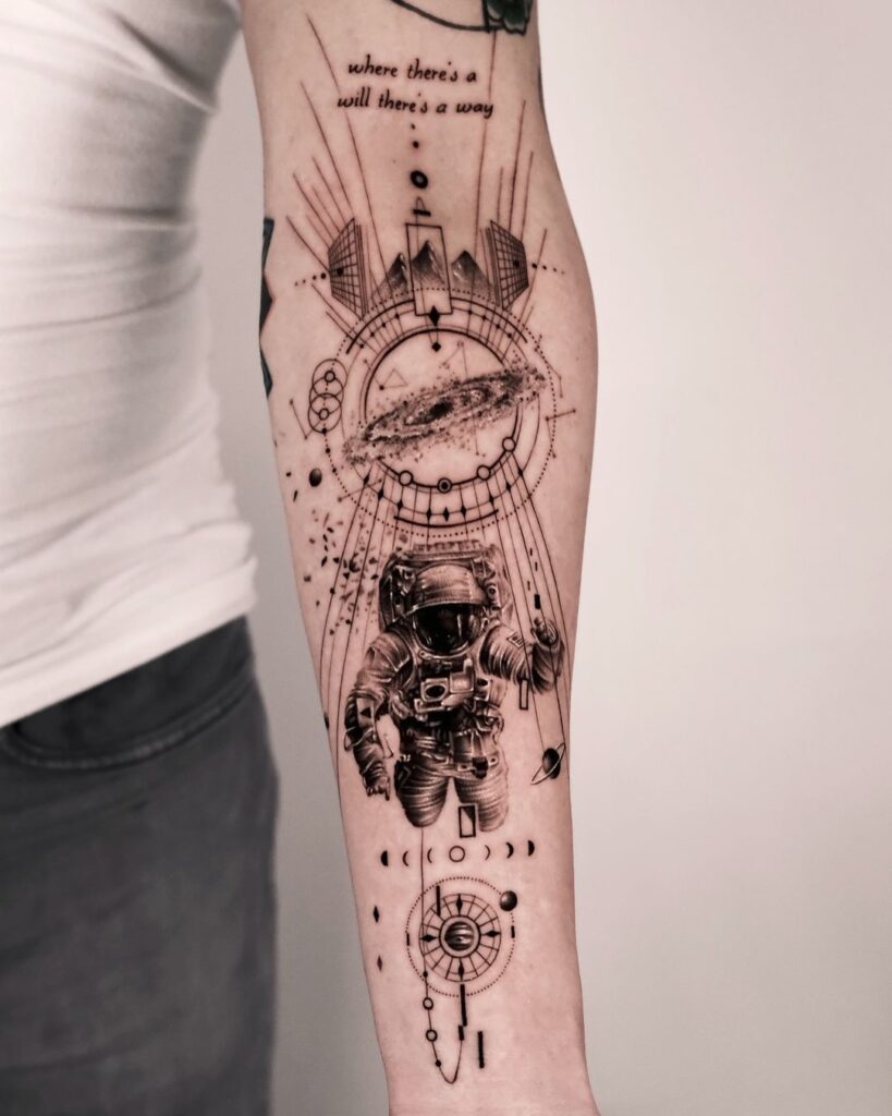 21 ideias de tatuagens espaciais para o explorador que há em si