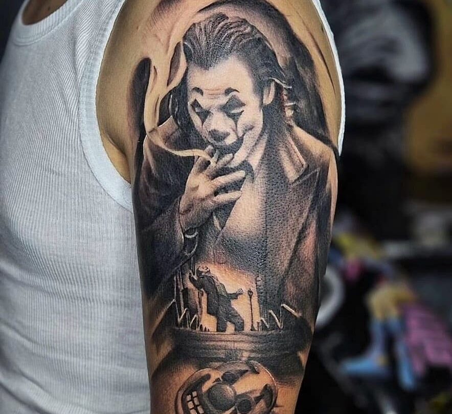 Dê a última gargalhada com 23 tatuagens do Joker de cair o queixo