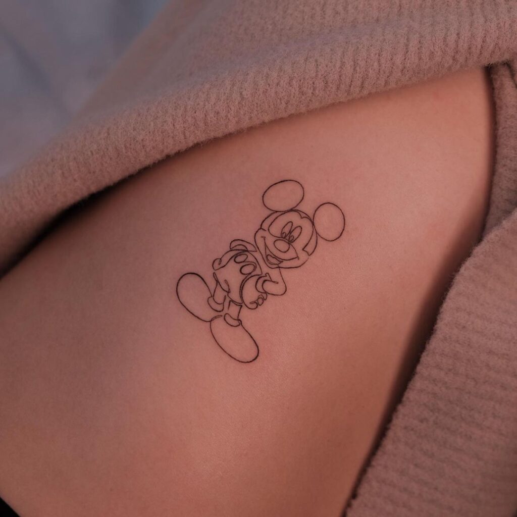 20 idee di tatuaggio di Topolino perfette per i fan della Disney