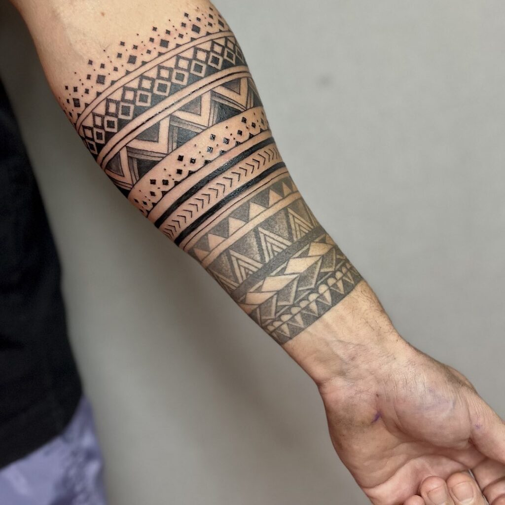 20 Impressive Tribal Tattoo Ideas That Honor Your Identity