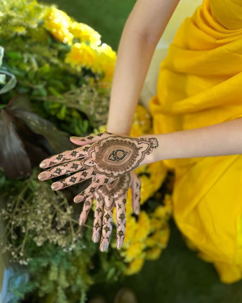 20 idées irrésistibles de tatouage au henné pour célébrer votre culture