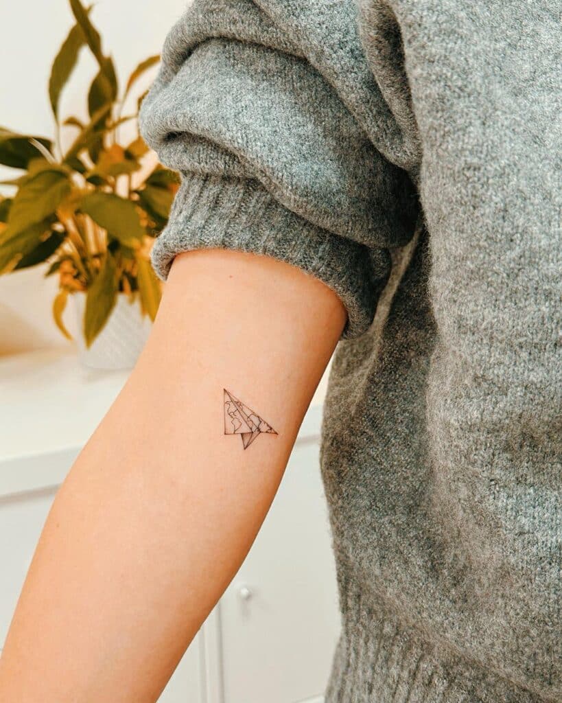 25 ideias incríveis de tatuagens minimalistas que vai querer copiar