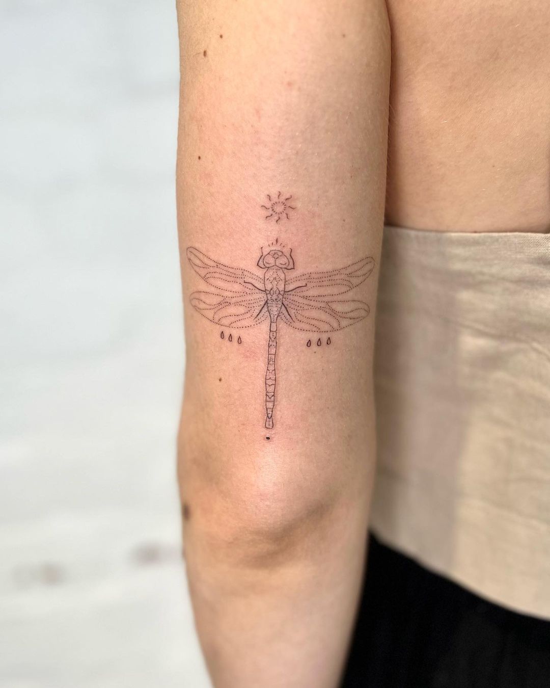 25 Epic Dragonfly Tattoos That'll Bring You Positive Energy