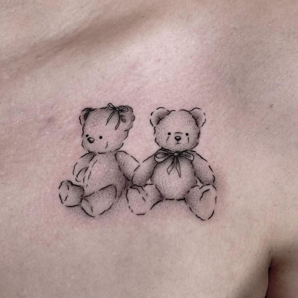 20 idées de tatouage d'ours en peluche pour chérir l'enfant qui sommeille en vous