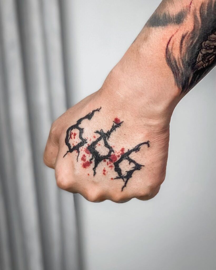 20 ideias de tatuagens 666 de cair o queixo que chamam a atenção