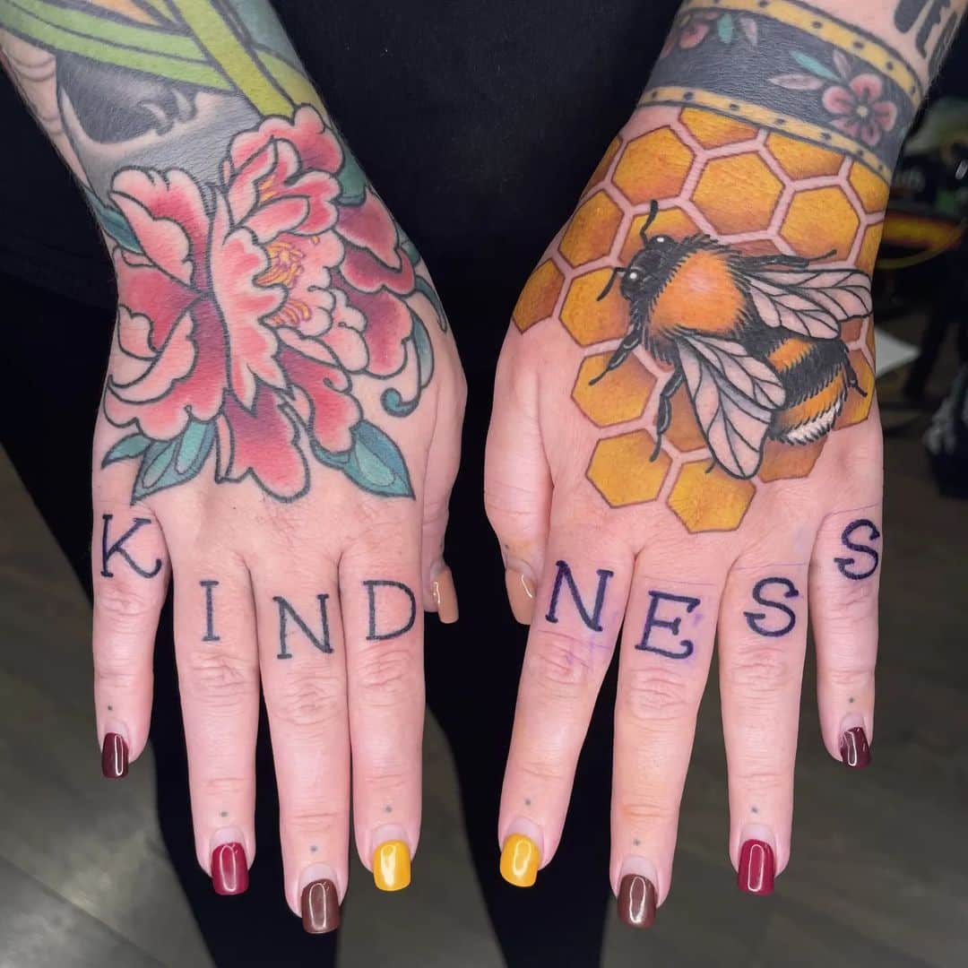 20 Knuckle Tattoo Ideas You'll Be Obsessed With