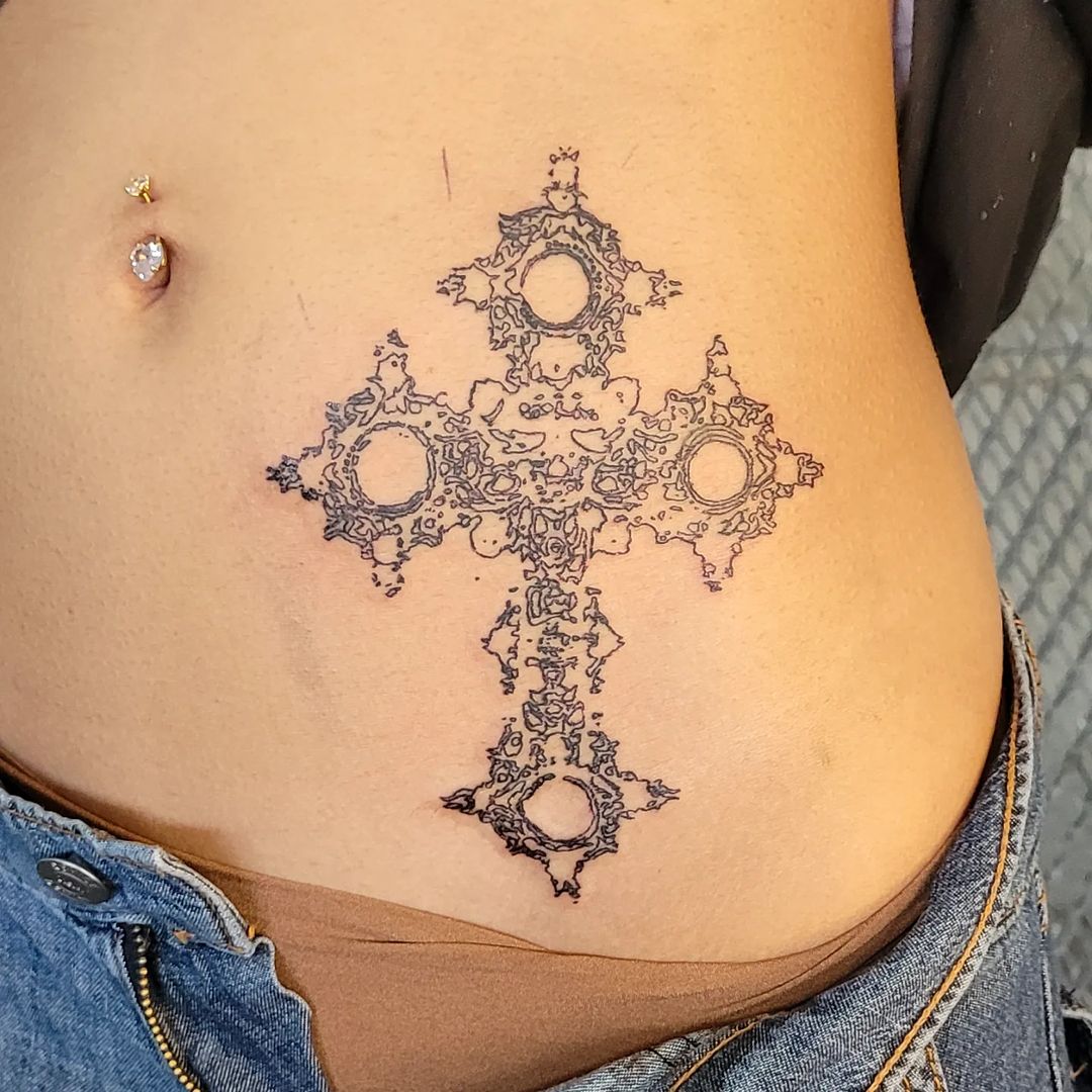 22 Powerful Cross Tattoos For Women In Touch With Faith