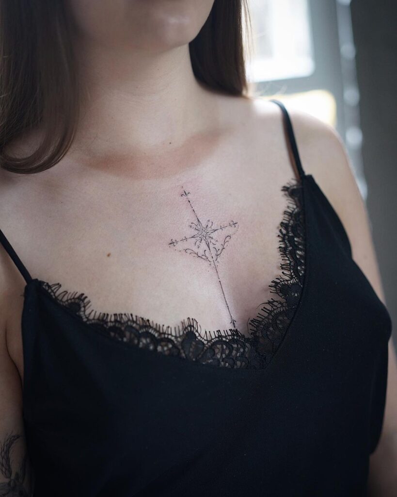 22 Kraftvolle Kreuz-Tattoos für glaubensstarke Frauen