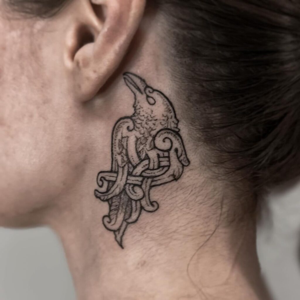 20 impresionantes tatuajes nórdicos para mostrar tu vikingo interior