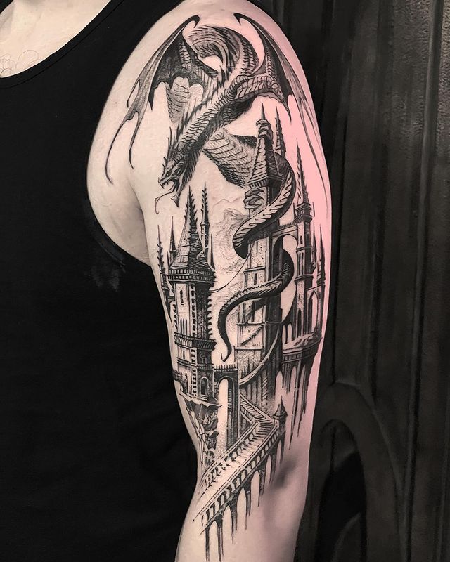 20 Spooky Gothic Tattoos in Black & White